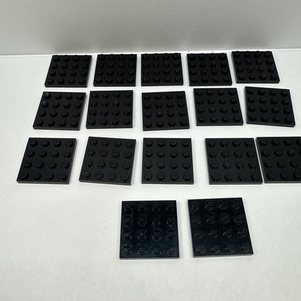 LEGO®‎ Part # 3031 Black 4x4 Plate Lot Of 17
